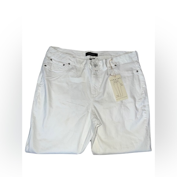 COPY - 3️⃣/$25 NWT Ashley Stewart white jeggings - Picture 4 of 6